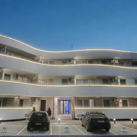 Srebrno Jezero Mina 公寓