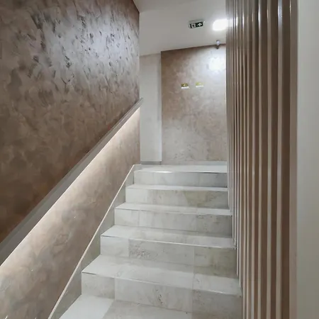 Srebrno Jezero Mina Ostrovo