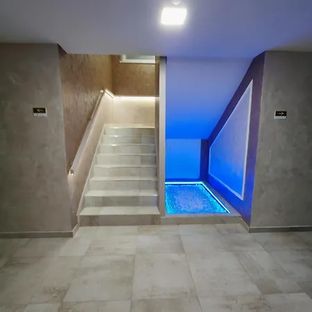 Srebrno Jezero Mina 公寓 *